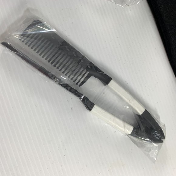 Style House Salon Quality Flat Iron Accessory Set New in Box - Picture 3 of 6